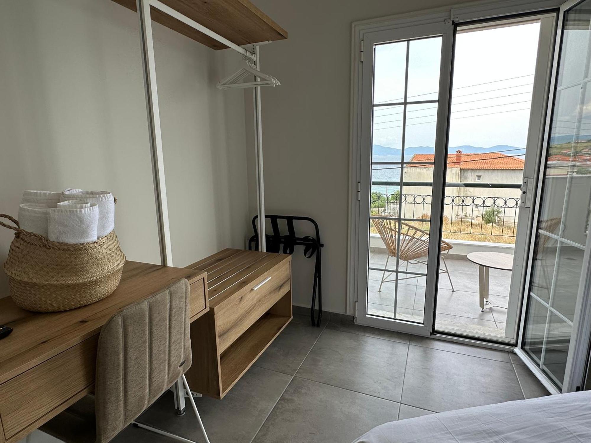 Villa Eleni Greece - Wonderful Sea View Studios Nea Roda Exterior photo