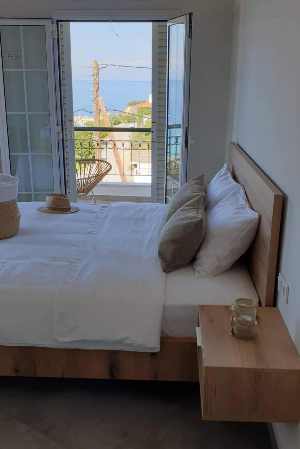 Villa Eleni Greece - Wonderful Sea View Studios Nea Roda Exterior photo